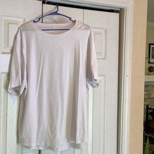Women’s short sleeved white top size 3X